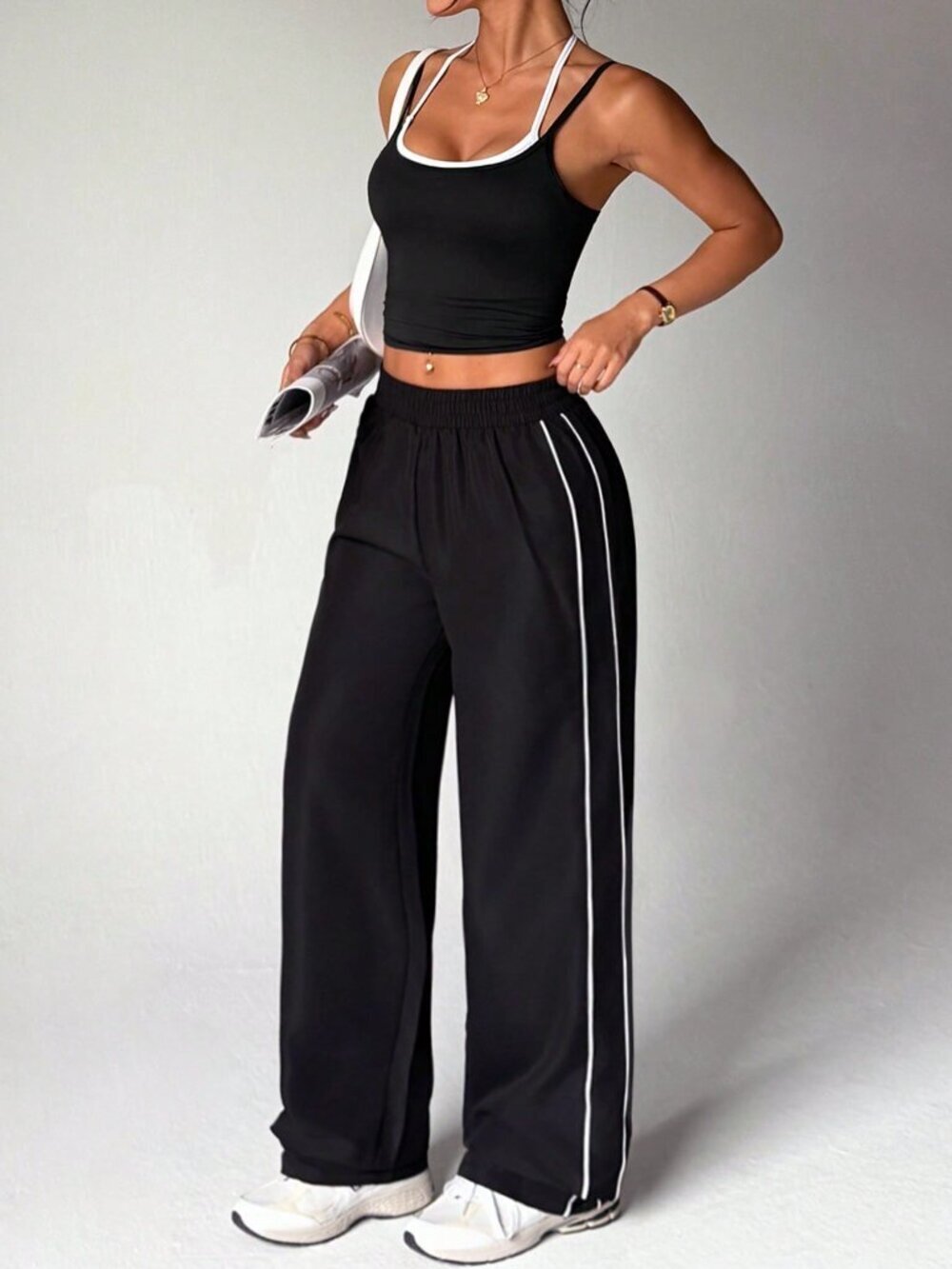 Black Casual Women's Tight Top & Straight Leg Pants Set